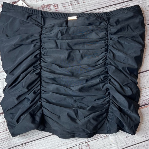 Raisins Curve Swim Skirt Bottom Black - Picture 7 of 7